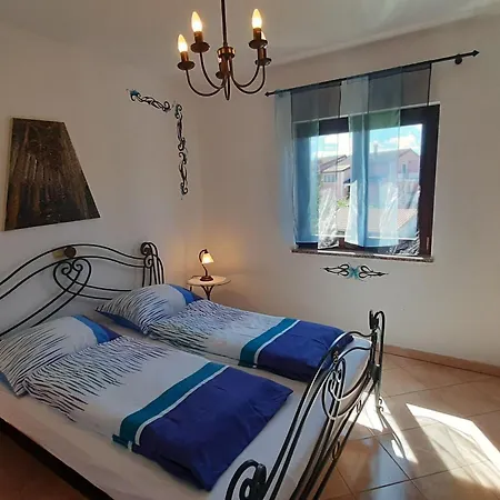 Linet 4- By Interhome شقة فونتانا