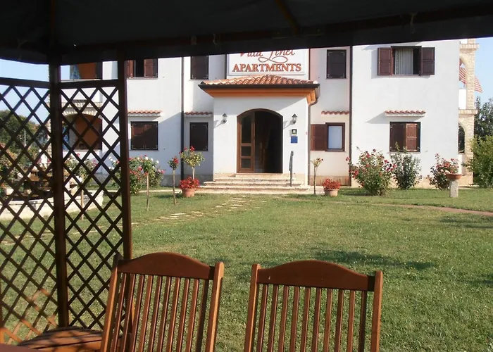 Linet 4- By Interhome * Funtana